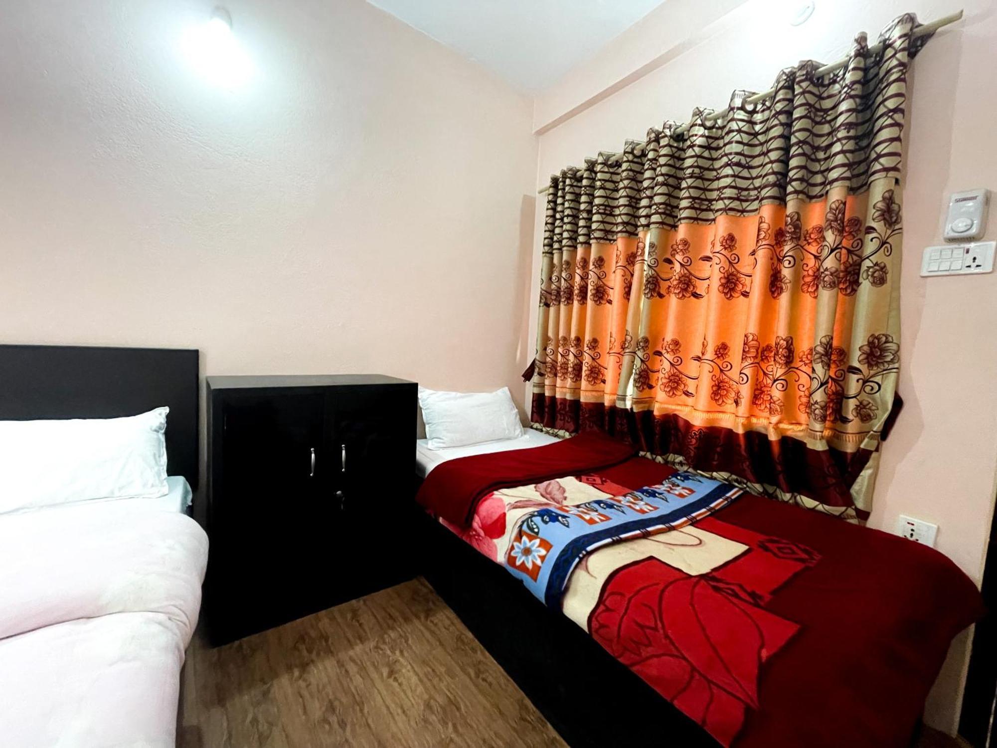 פוקהרה Yuriko Guest House מראה חיצוני תמונה